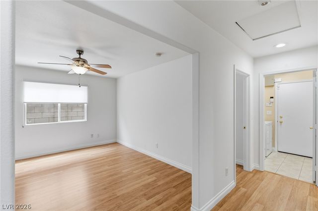 8598 Waterford Bend Street, Las Vegas, NV 89123