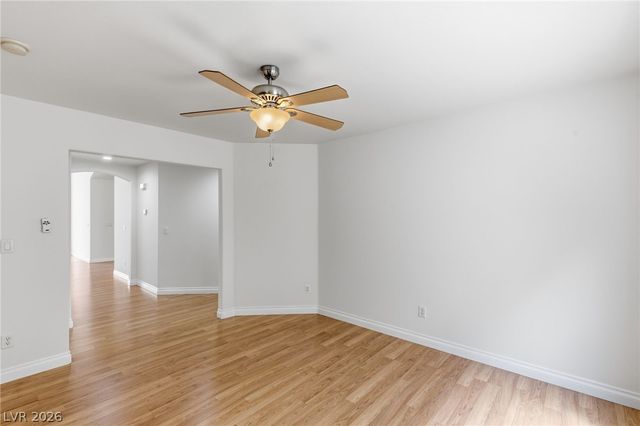 8598 Waterford Bend Street, Las Vegas, NV 89123