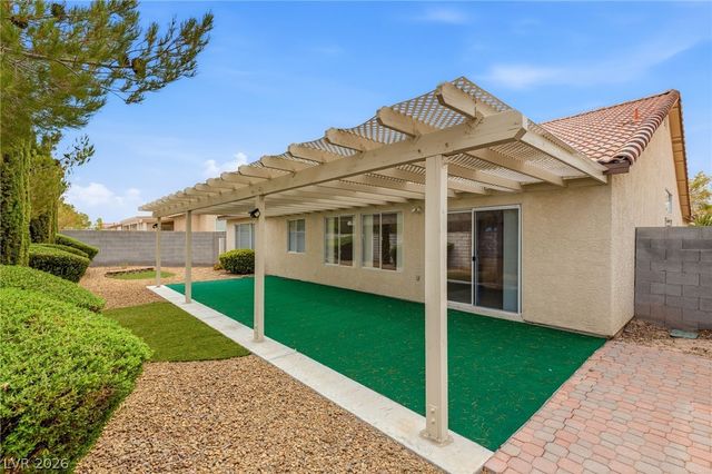 8598 Waterford Bend Street, Las Vegas, NV 89123