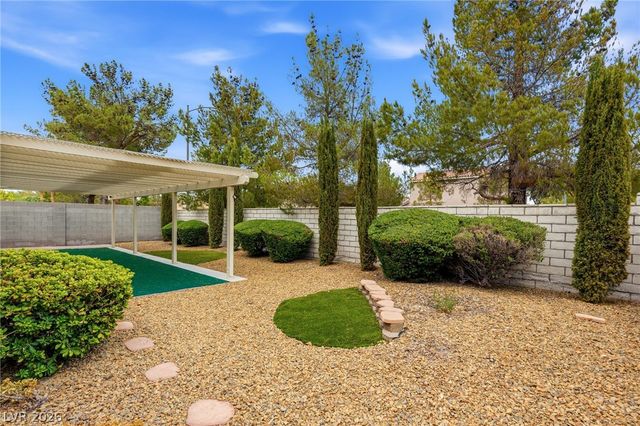 8598 Waterford Bend Street, Las Vegas, NV 89123