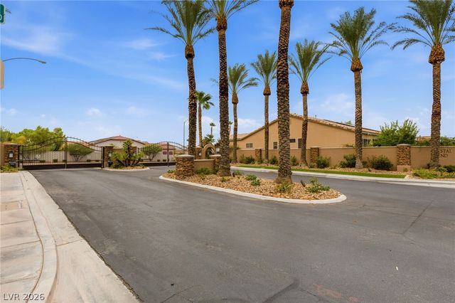 8598 Waterford Bend Street, Las Vegas, NV 89123