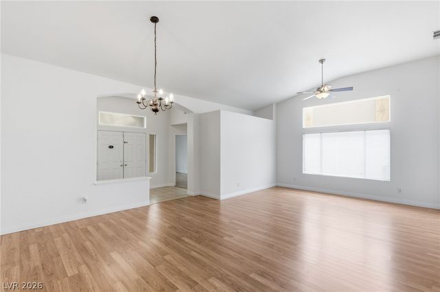 8598 Waterford Bend Street, Las Vegas, NV 89123