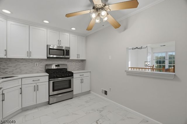 118 Amethyst Way, Franklin Twp., NJ 08823