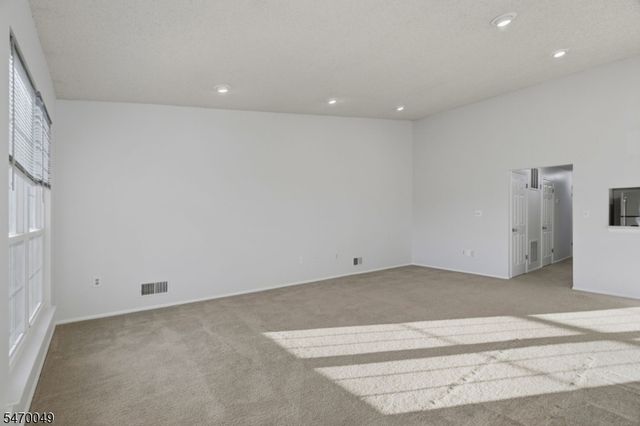 118 Amethyst Way, Franklin Twp., NJ 08823