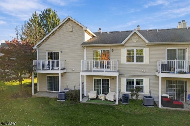 118 Amethyst Way, Franklin Twp., NJ 08823