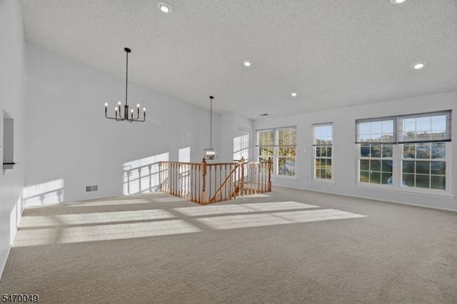118 Amethyst Way, Franklin Twp., NJ 08823