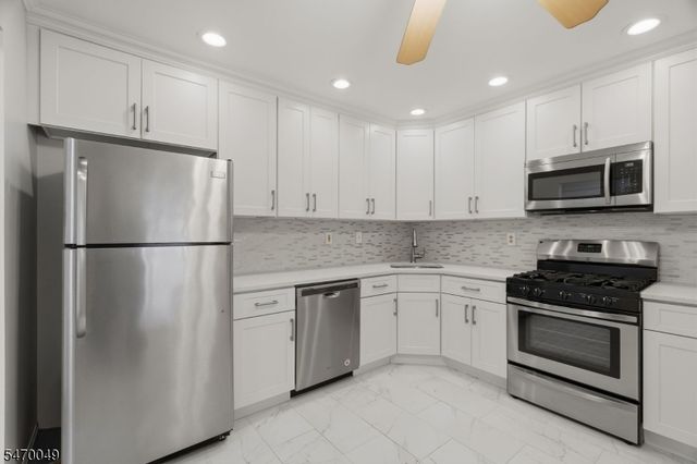 118 Amethyst Way, Franklin Twp., NJ 08823