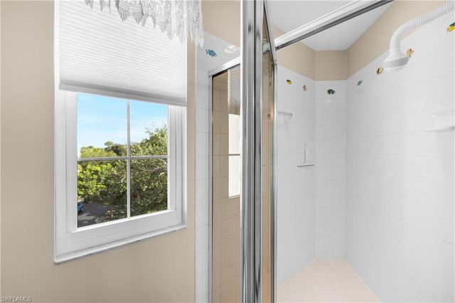 201 Vintage Bay DR B 18, Marco Island, FL 34145
