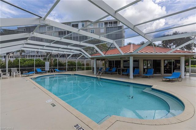 201 Vintage Bay DR B 18, Marco Island, FL 34145