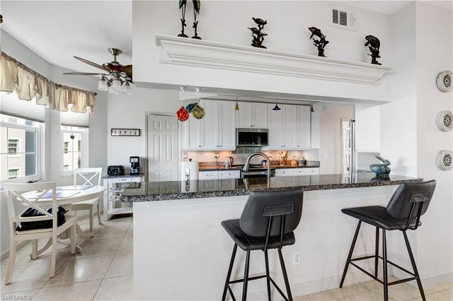 201 Vintage Bay DR B 18, Marco Island, FL 34145