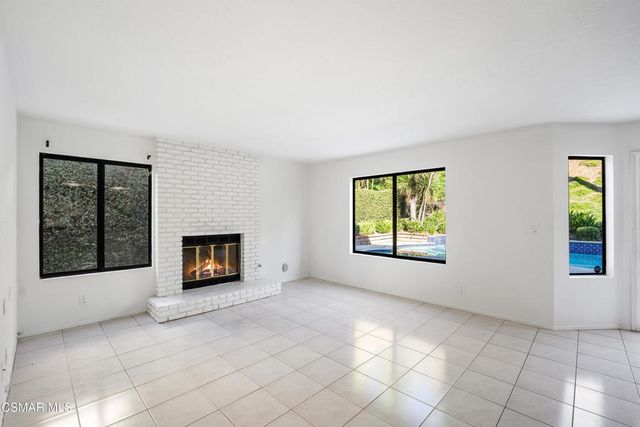 29719 Quail Run Drive, Agoura Hills, CA 91301