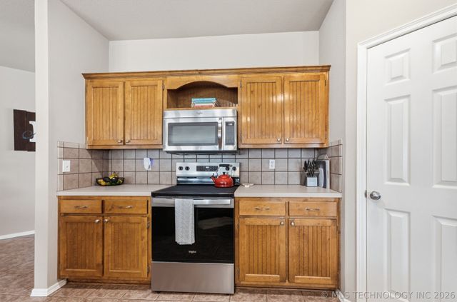 11608 E 102nd Street N, Owasso, OK 74055