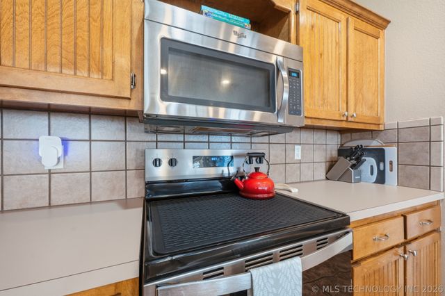 11608 E 102nd Street N, Owasso, OK 74055