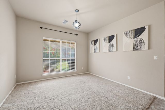 11608 E 102nd Street N, Owasso, OK 74055
