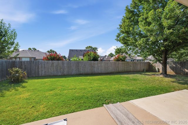 11608 E 102nd Street N, Owasso, OK 74055