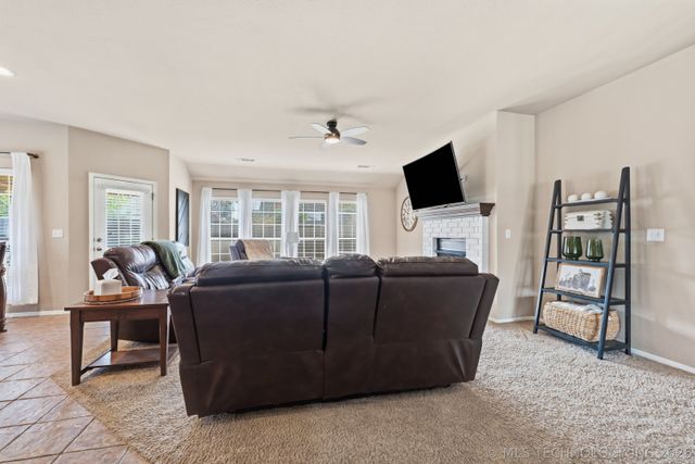 11608 E 102nd Street N, Owasso, OK 74055