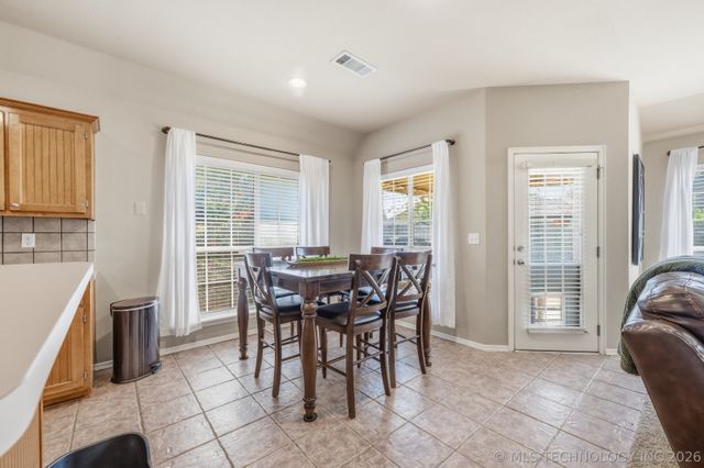 11608 E 102nd Street N, Owasso, OK 74055