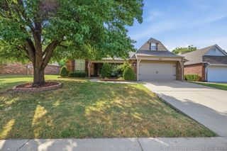 11608 E 102nd Street N, Owasso, OK 74055