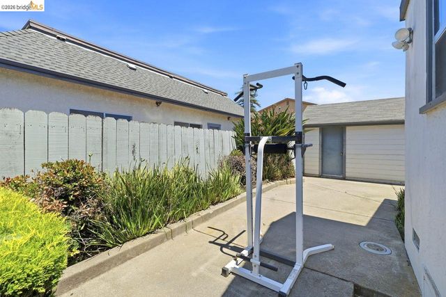1930 Ohio St, Vallejo, CA 94590
