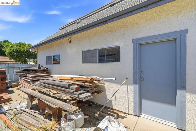 1930 Ohio St, Vallejo, CA 94590