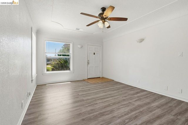 1930 Ohio St, Vallejo, CA 94590