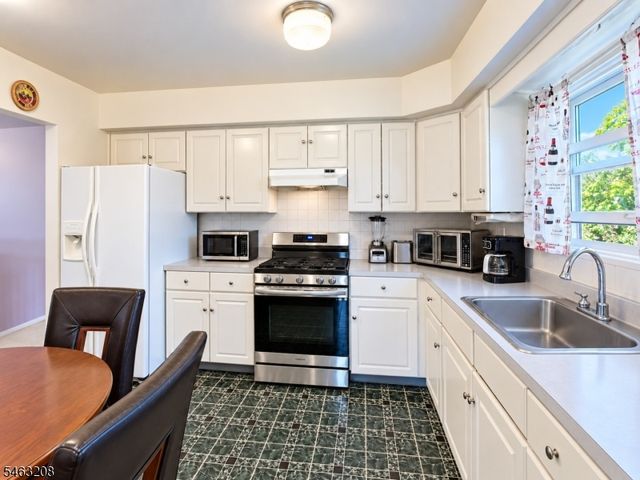 66 Goodale Ave, Dover Town, NJ 07801
