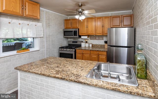 3633 N HEREFORD LN, Philadelphia, PA 19114