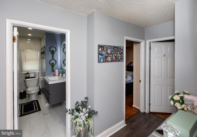 3633 N HEREFORD LN, Philadelphia, PA 19114