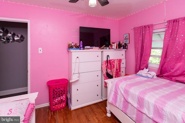 3633 N HEREFORD LN, Philadelphia, PA 19114