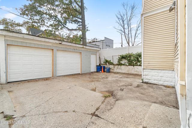 24-26 Irving Avenue, Newark, NJ 07112