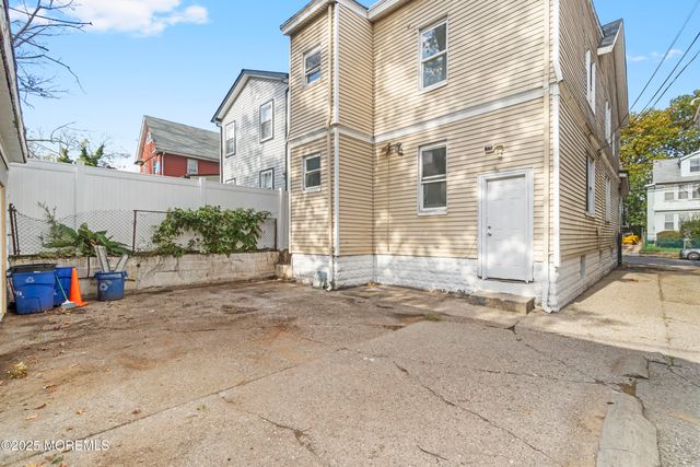 24-26 Irving Avenue, Newark, NJ 07112