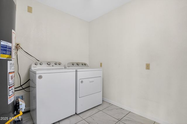 7649 W MITCHELL Drive, Phoenix, AZ 85033