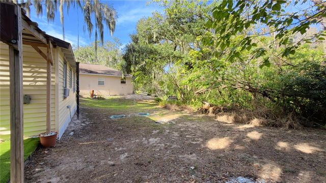 2565 4TH STREET, Mulberry, FL 33860