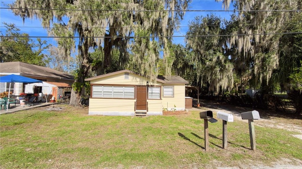 2565 4TH STREET, Mulberry, FL 33860