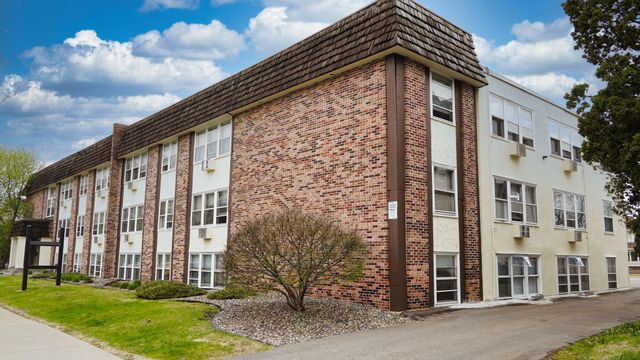 2216 Pleasant Avenue 204, Minneapolis, MN 55404