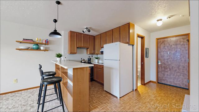 2216 Pleasant Avenue 204, Minneapolis, MN 55404