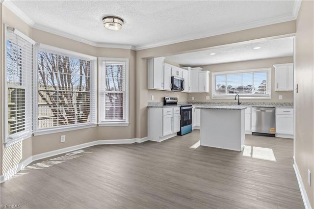 4301 Bradbury Way, High Point, NC 27265