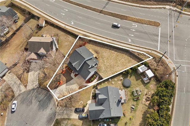 4301 Bradbury Way, High Point, NC 27265