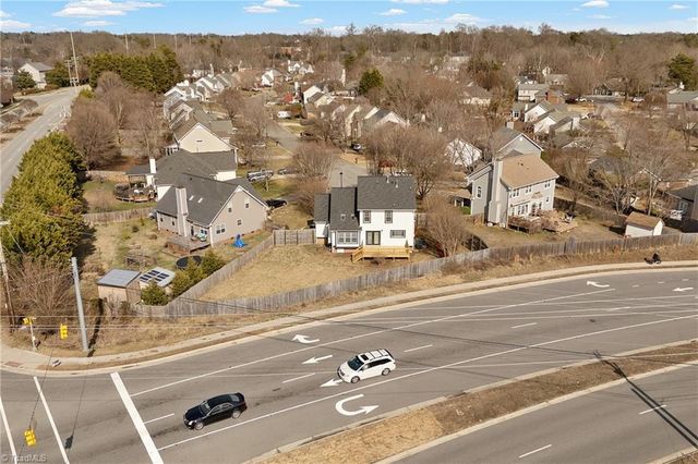 4301 Bradbury Way, High Point, NC 27265