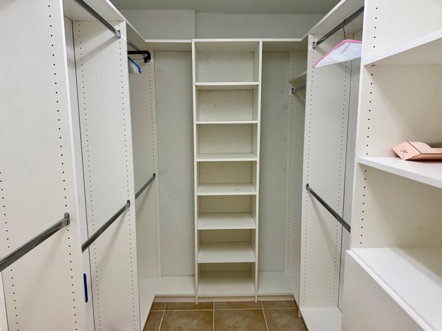 1000 Spanish River Road 1B, Boca Raton, FL 33432