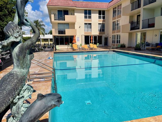 1000 Spanish River Road 1B, Boca Raton, FL 33432