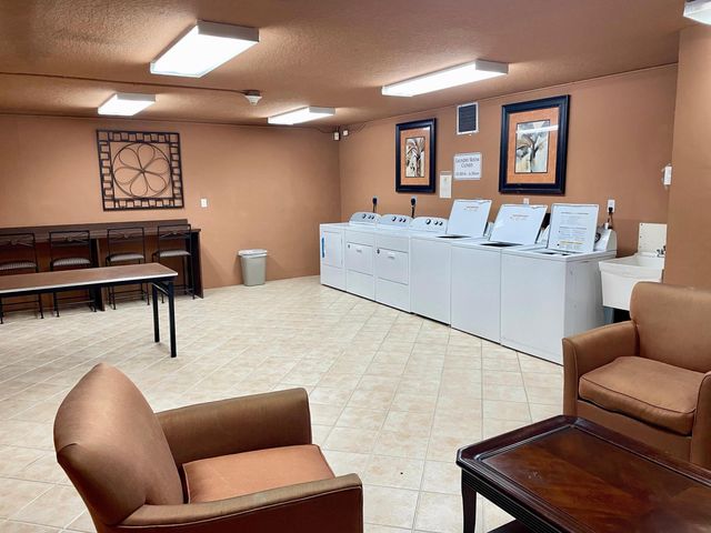 1000 Spanish River Road 1B, Boca Raton, FL 33432