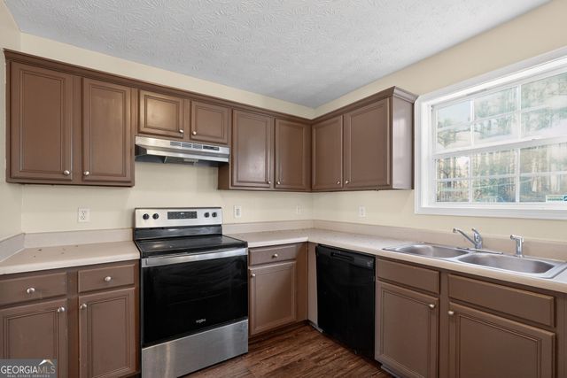 2499 Tolliver Drive, Ellenwood, GA 30294