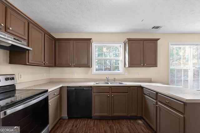 2499 Tolliver Drive, Ellenwood, GA 30294