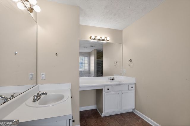 2499 Tolliver Drive, Ellenwood, GA 30294