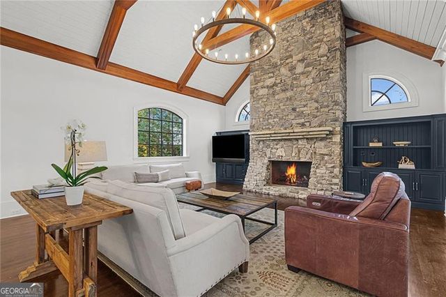 735 Glenairy Drive, Atlanta, GA 30328