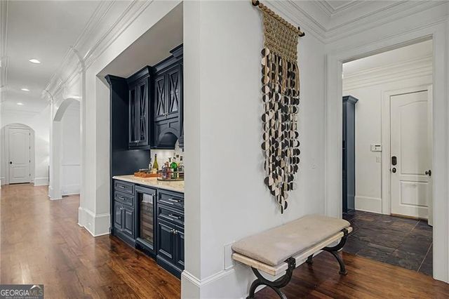 735 Glenairy Drive, Atlanta, GA 30328