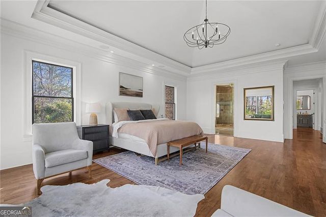 735 Glenairy Drive, Atlanta, GA 30328