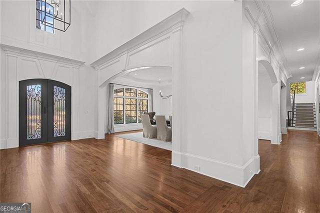 735 Glenairy Drive, Atlanta, GA 30328