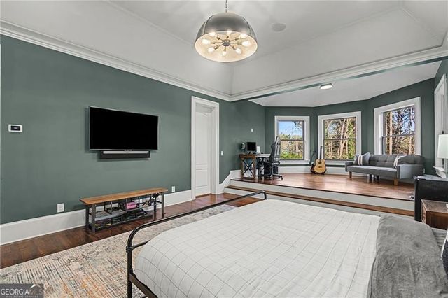 735 Glenairy Drive, Atlanta, GA 30328